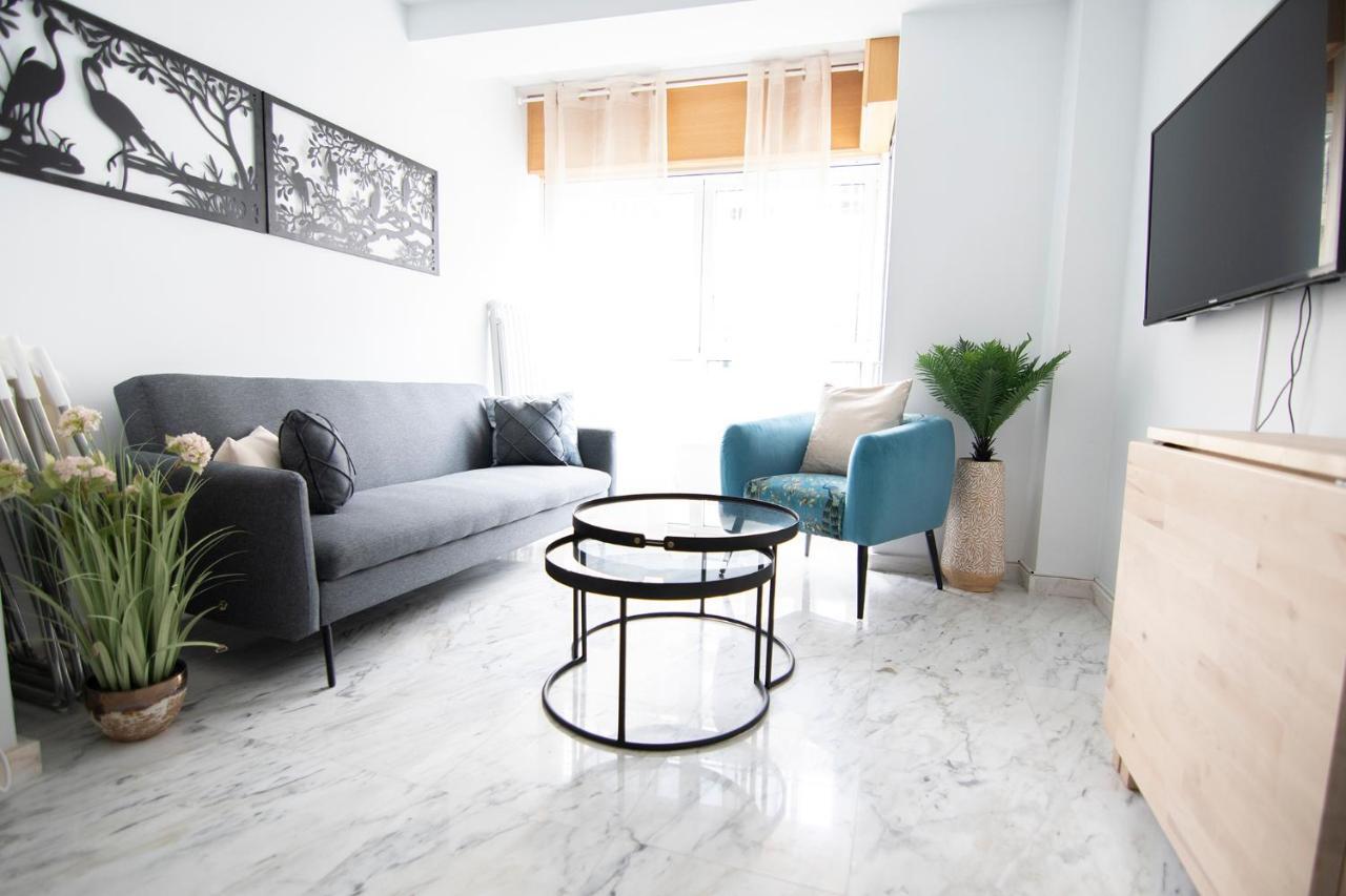 Bright Entire Apartment- Gp 1A Santiago de Compostela Exterior foto